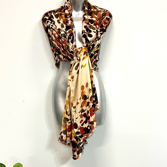 Jessica Simpson Large Scarf/Wrap/Tablerunner - Picture 4 of 8